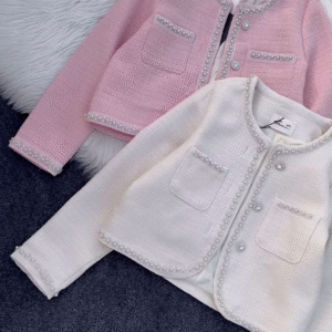 Pearl Trimmed Tweed Cropped Jacket – Luxe Parisian Chic for Every Occasion ✨💖